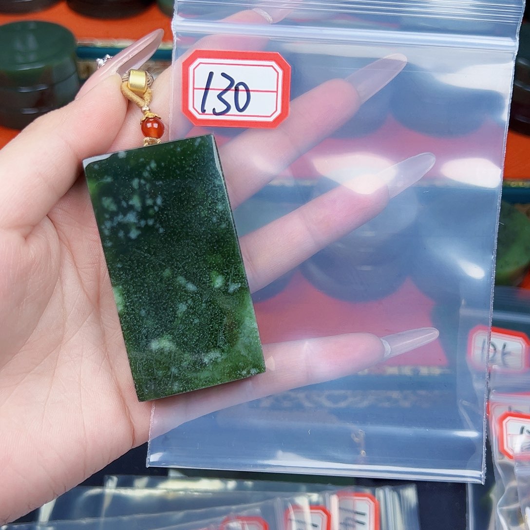 和田玉珠宝半成品未镶嵌