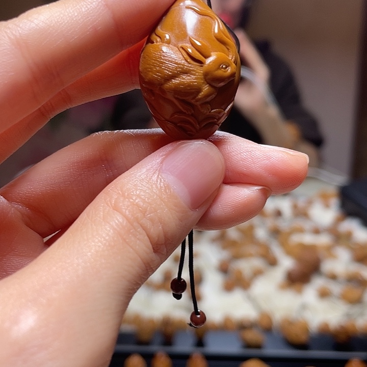 橄榄核手串/手链兔