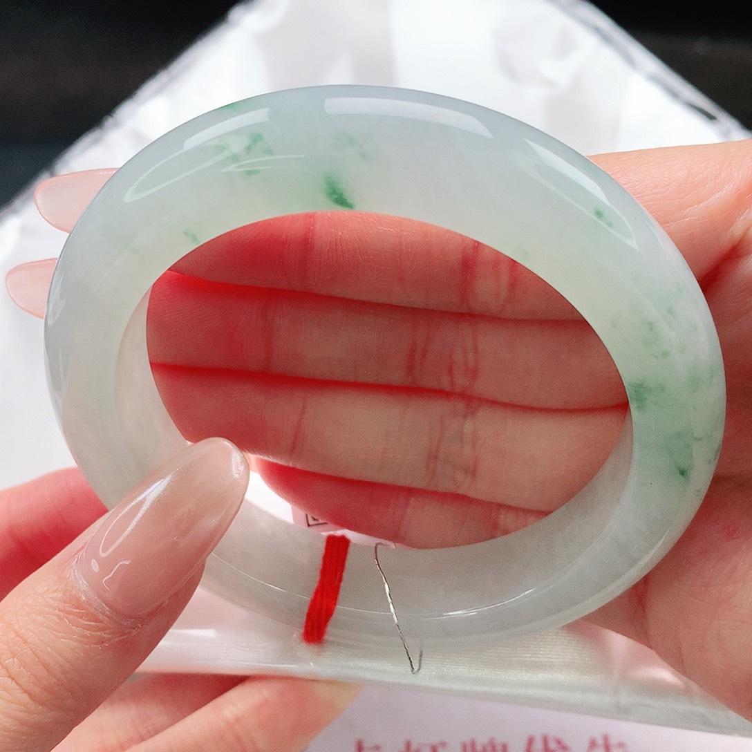 未镶嵌手镯翡翠56圈