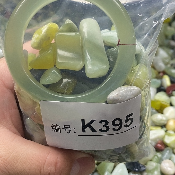 岫玉鱼缸石未镶嵌