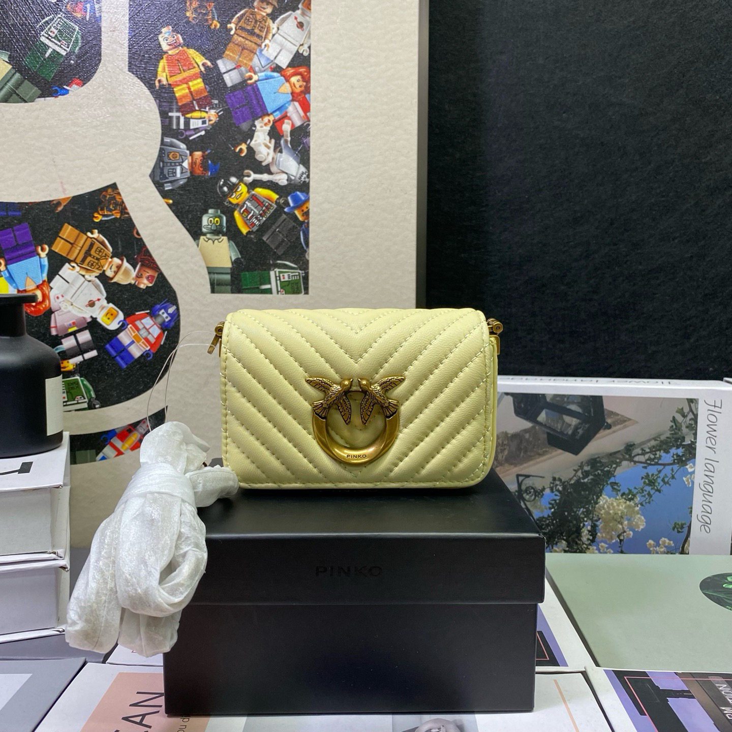 95新 PINKO 23136斜挎包13*8