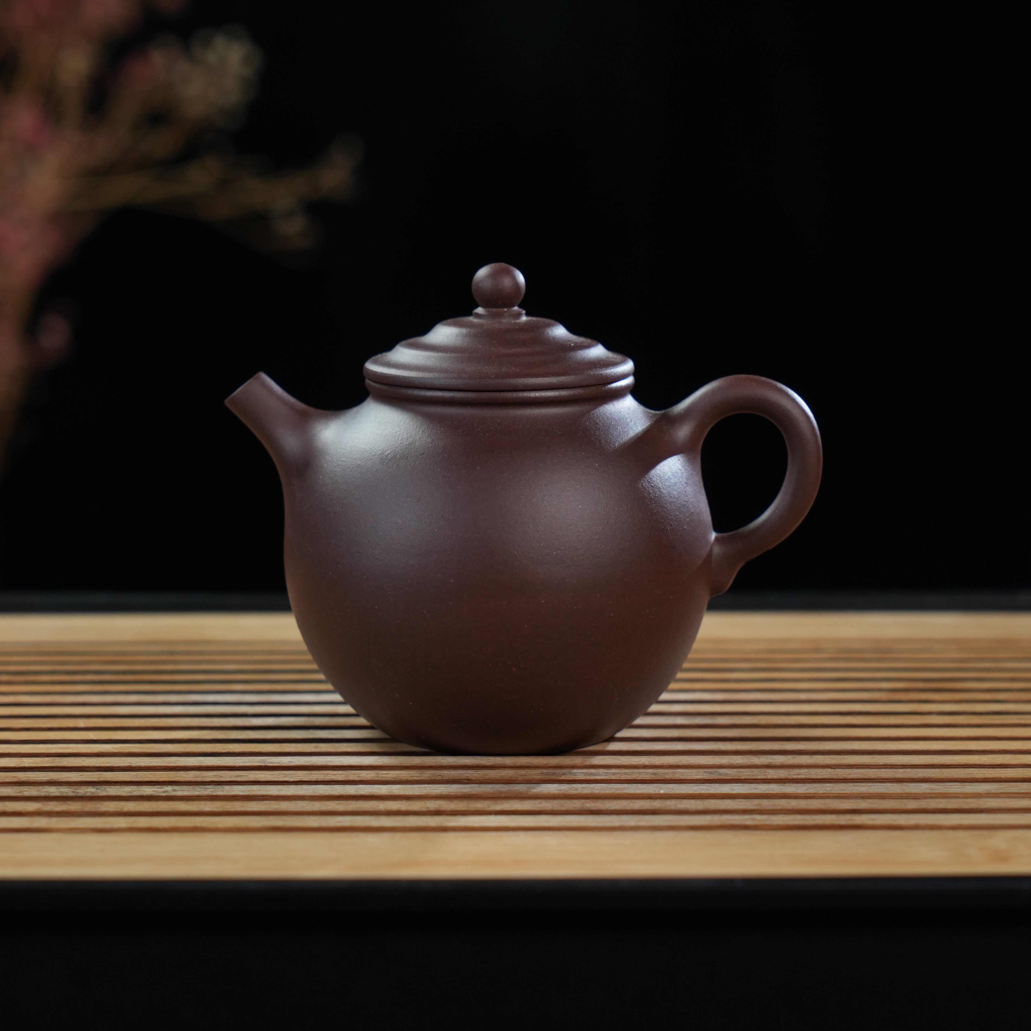 GS20-089  宜兴手工紫砂   橄榄壶