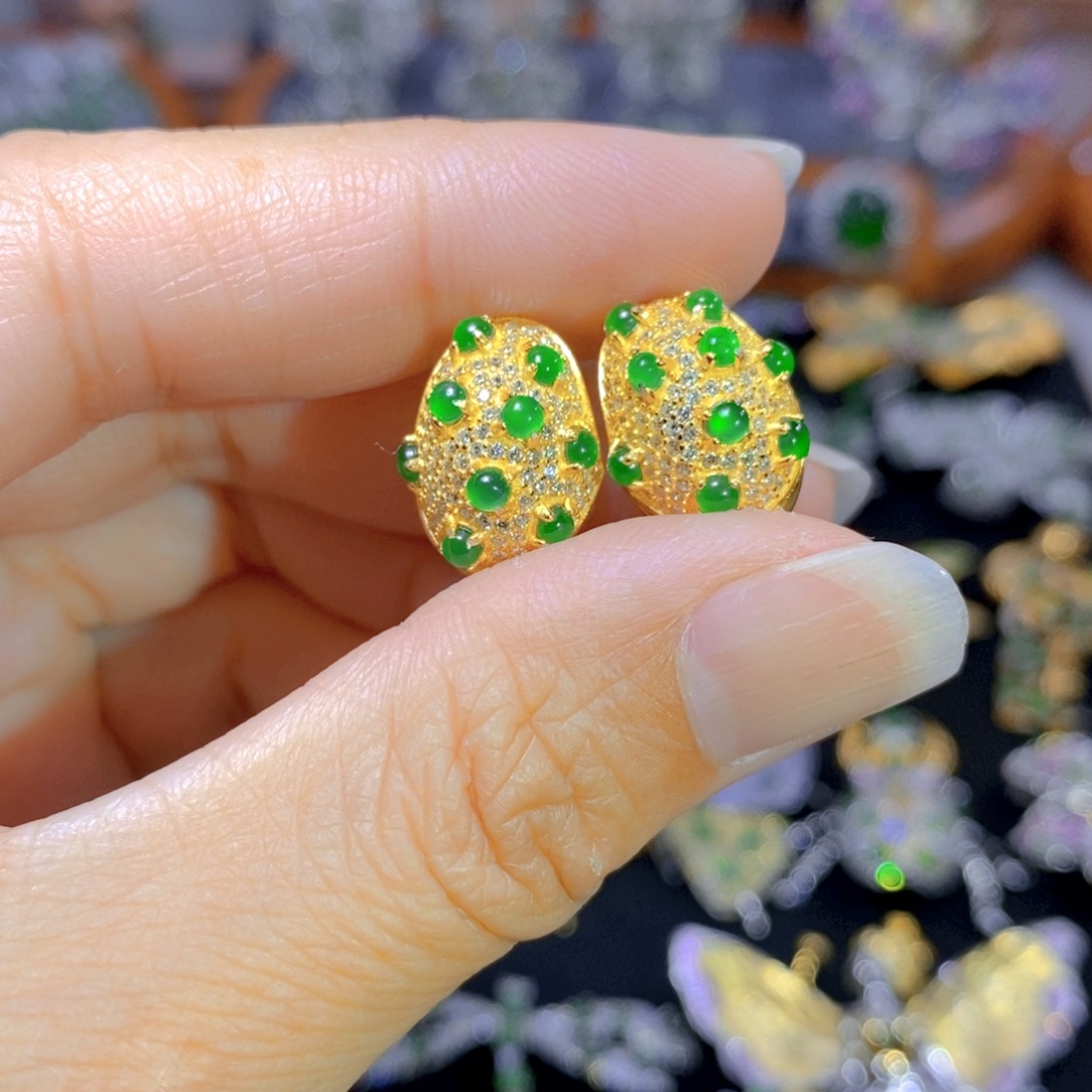 翡翠颈饰银S925镶嵌天然翡翠