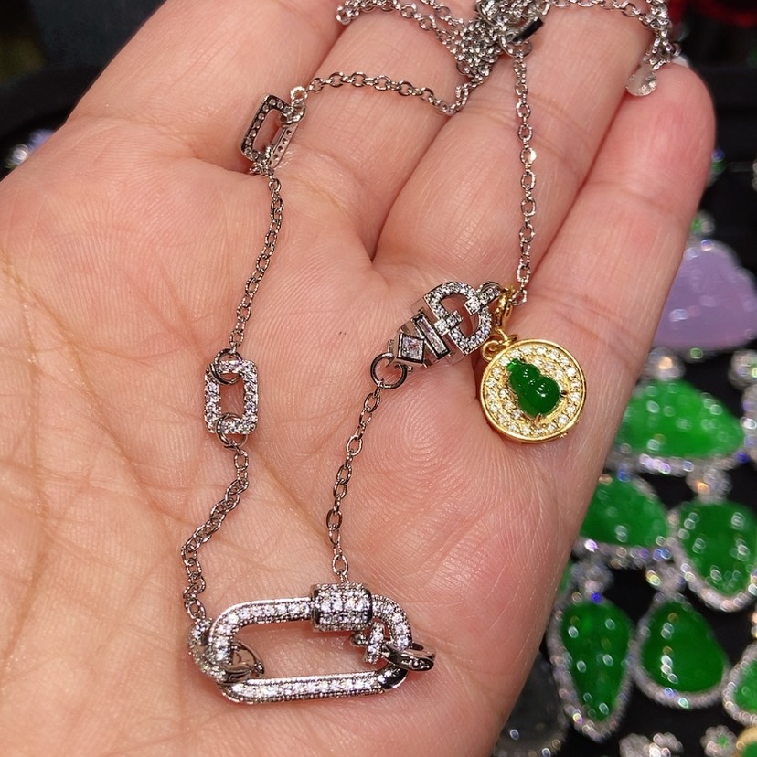 【闪购商品】翡翠颈饰未镶嵌天然翡翠