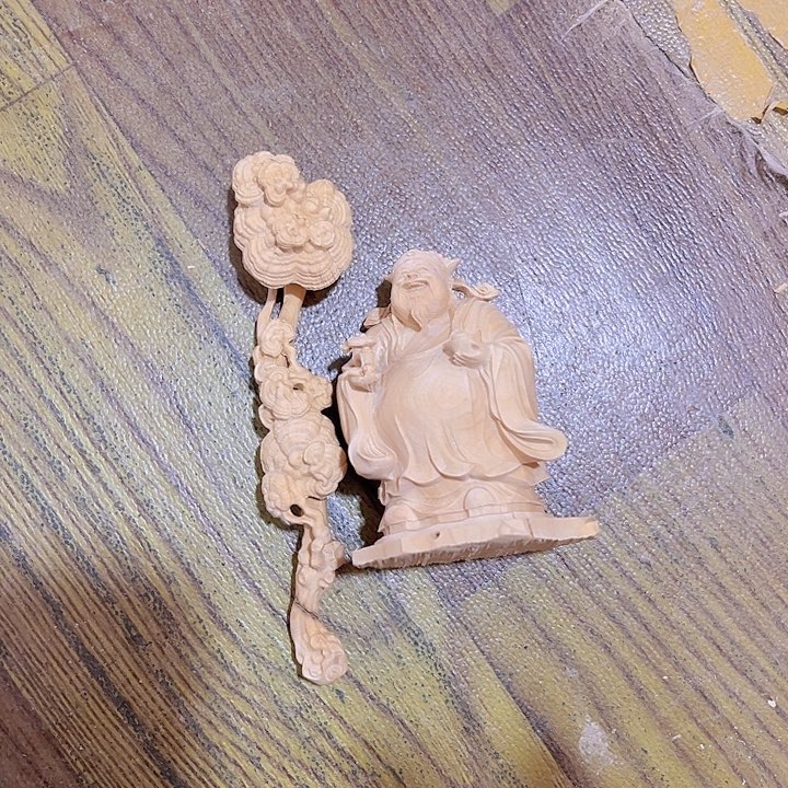 木大**艺小叶黄杨木如意财神手把件有瑕