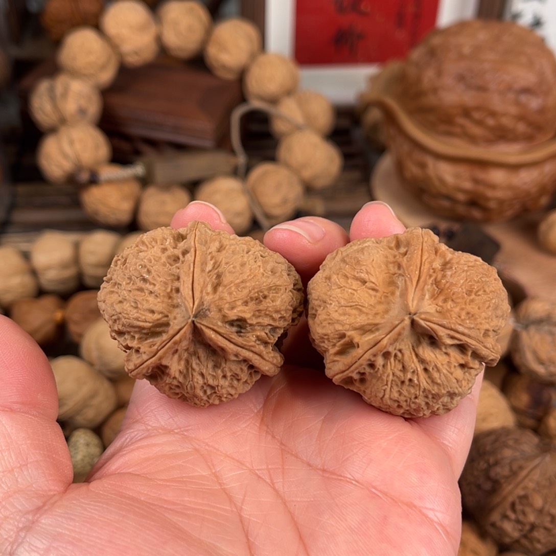 文玩核桃把件福利筋头巴脑41尺