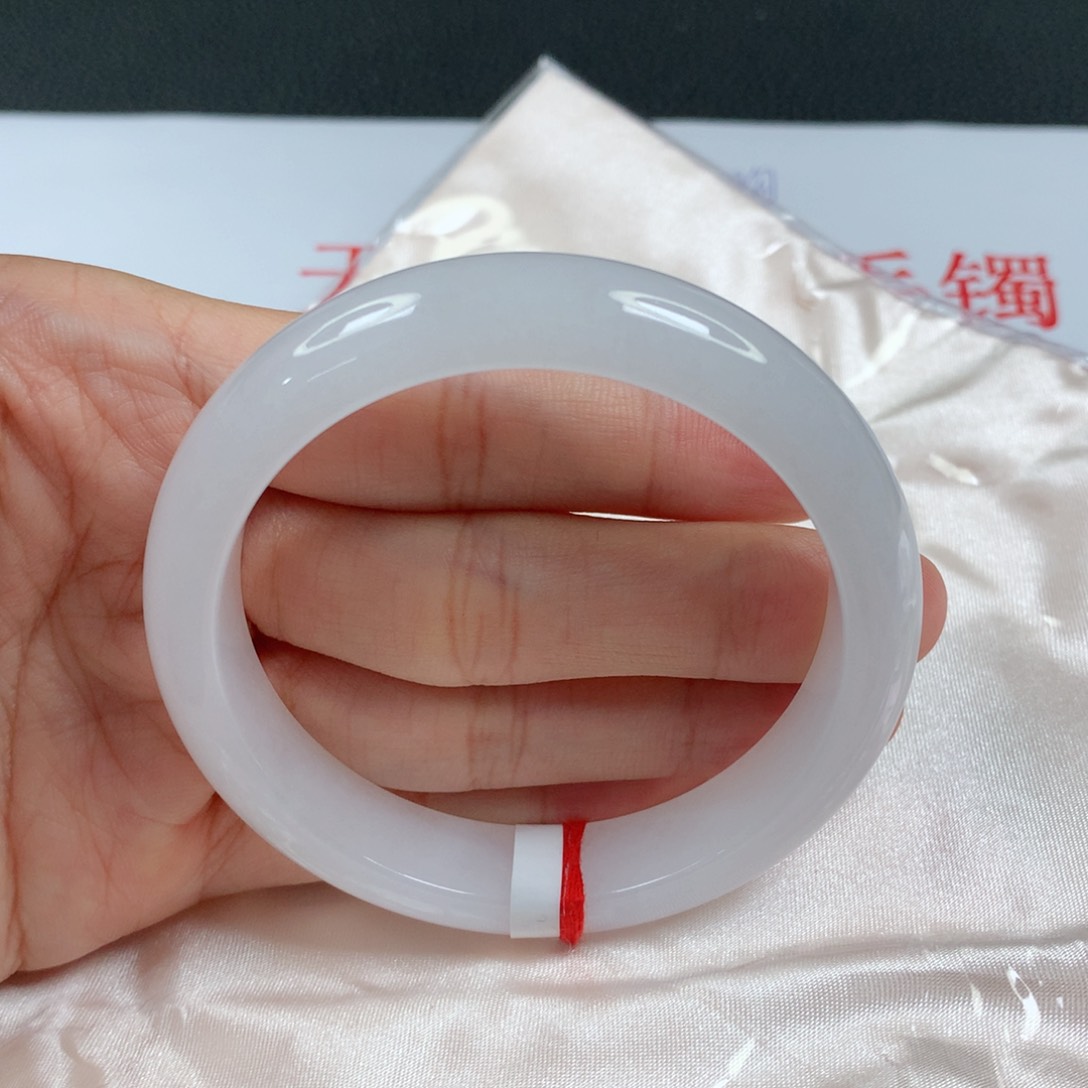 翡翠手镯未镶嵌天然57圈