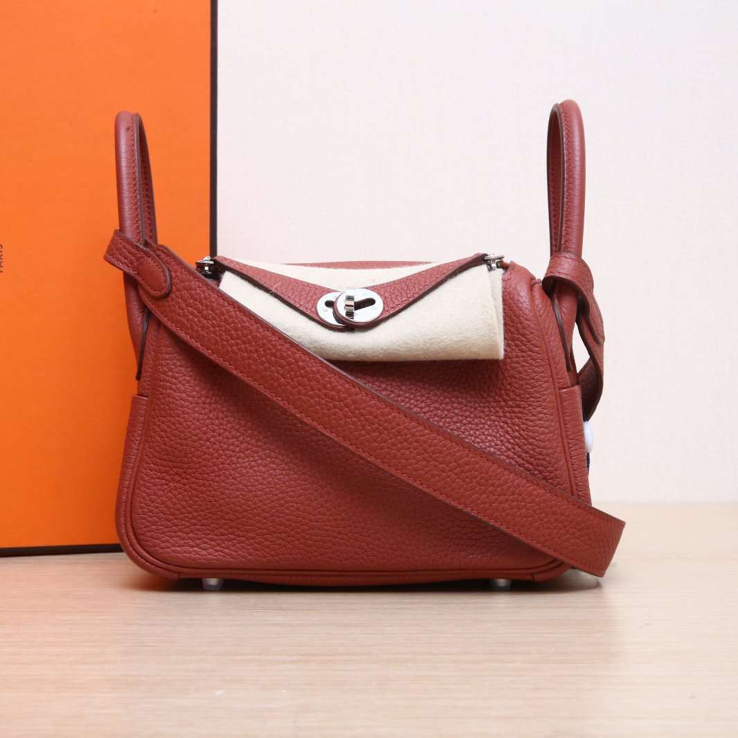 99新 Hermes/爱马仕 活动【小花Han】Lindy Mini 砖红色 TC皮 Y刻包