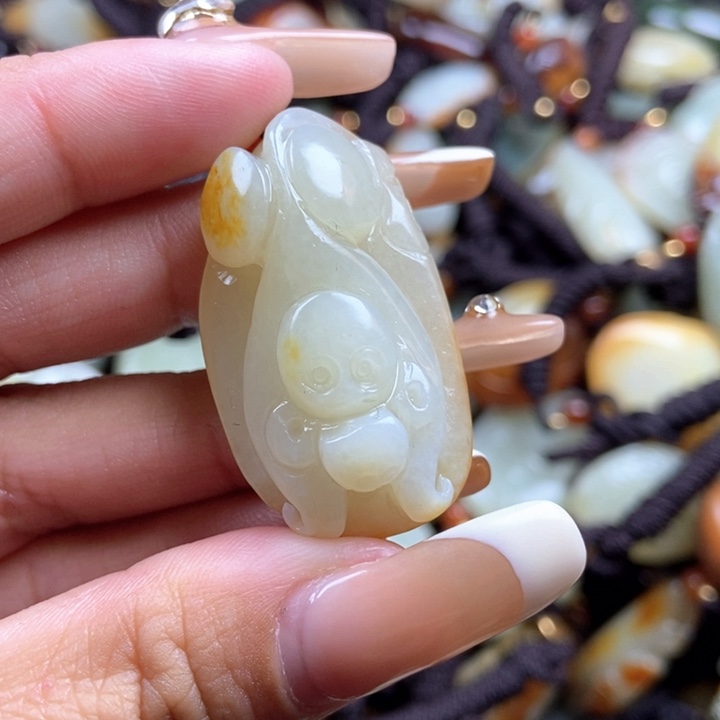 和田玉颈饰未镶嵌