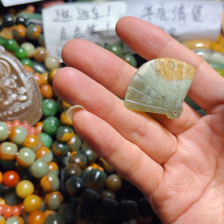 岫岩河磨玉（透闪石质玉）手链未镶嵌