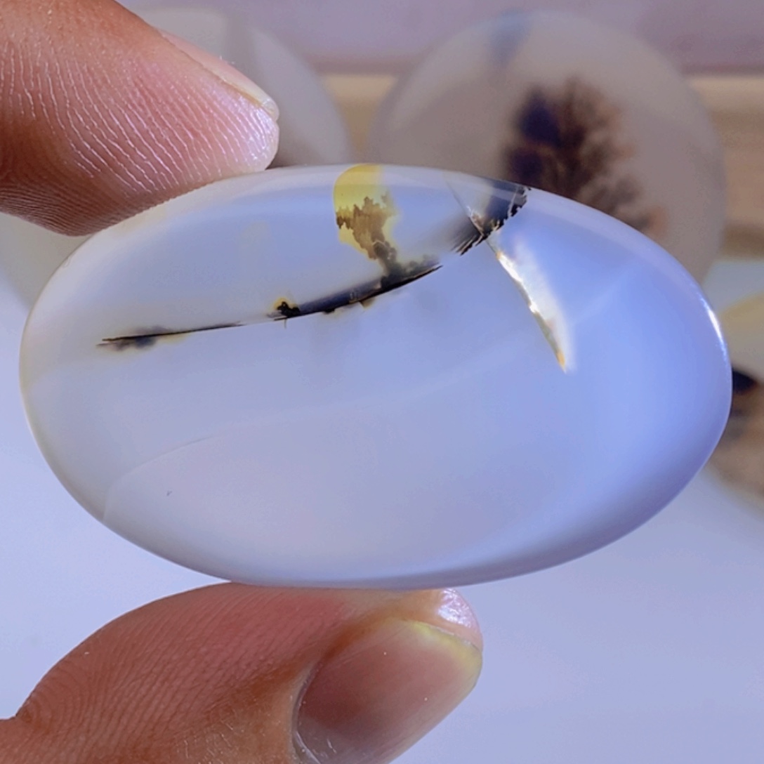 玛瑙/玉髓颈饰未镶嵌