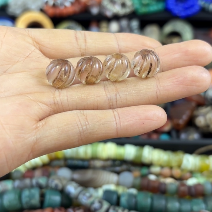 无***肉玛瑙/玉髓未镶嵌颈饰