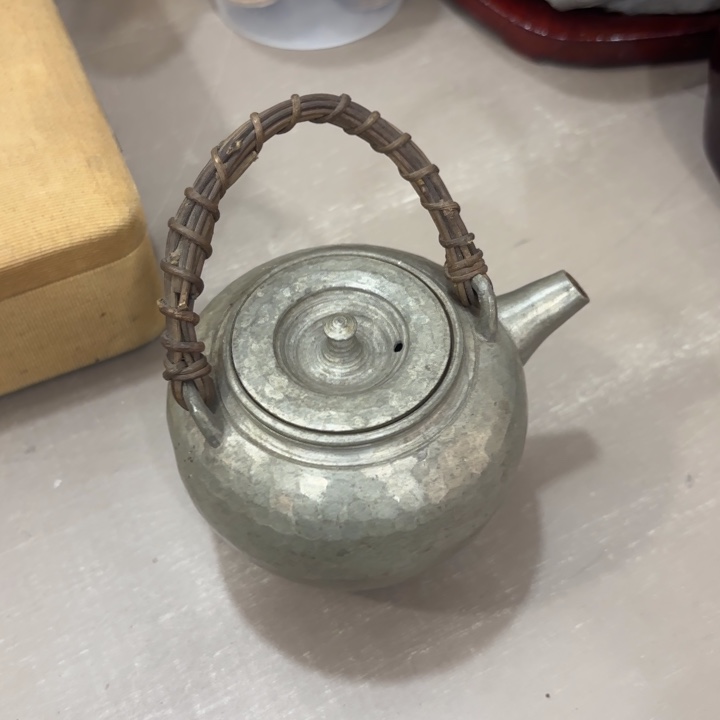 紫砂茶杯大**市非常美丽漂亮的物品