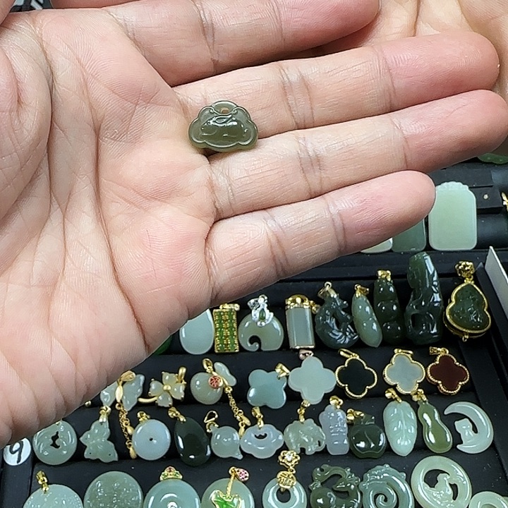 和田玉吊坠(不含链)未镶嵌