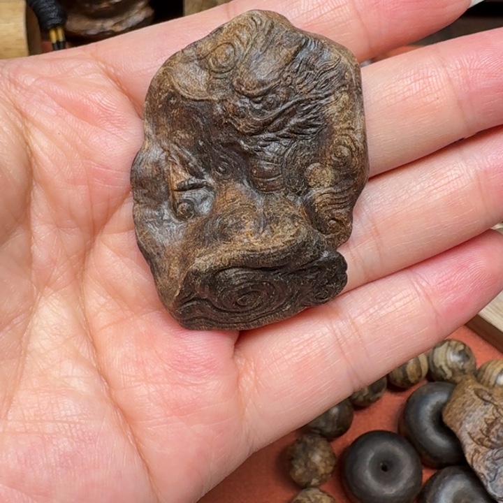 大叶紫檀（黑酸枝木类）