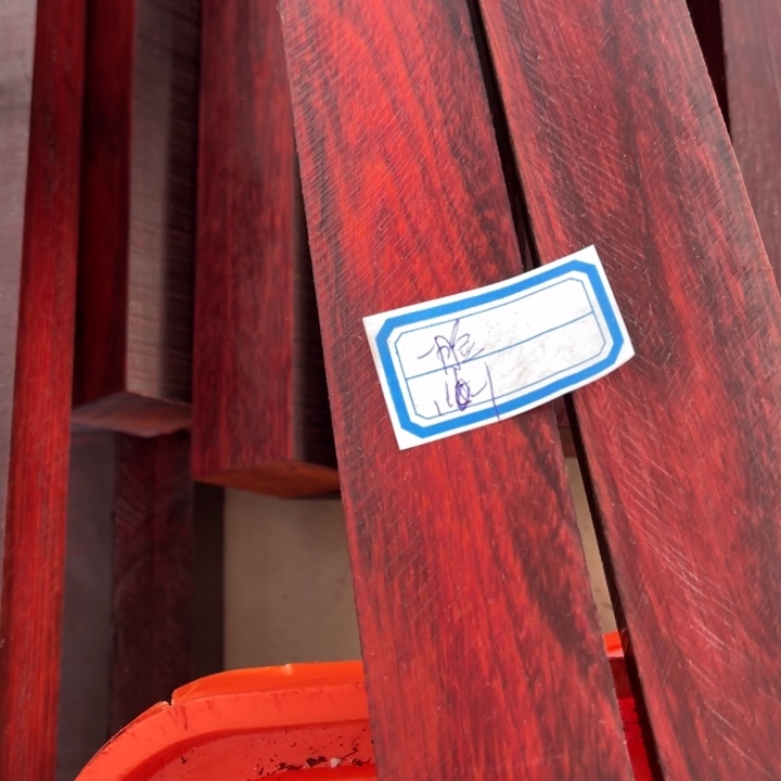 紫檀木类端景台一**笑