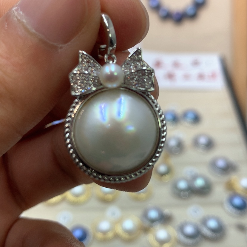 【闪购商品】未镶嵌颈饰拼合珍珠（马贝珠）