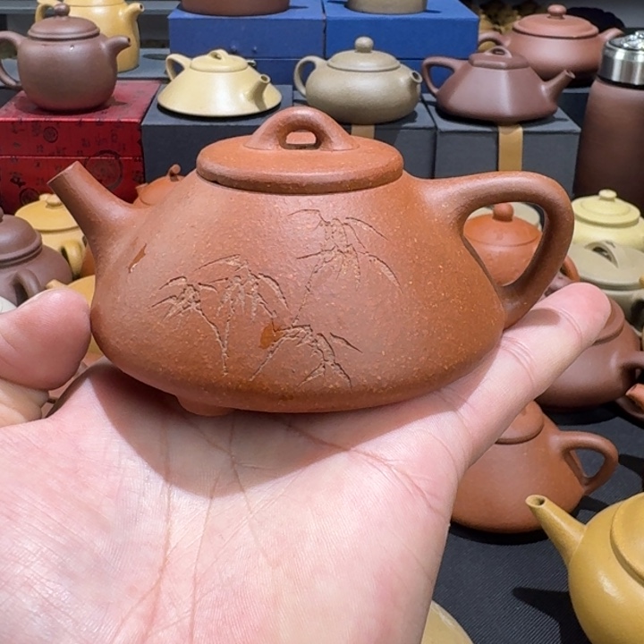 茶壶紫砂一**。红降坡子冶150cc