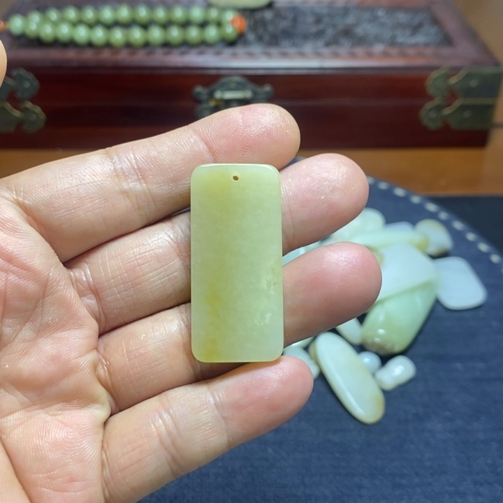 未镶嵌和田玉珠宝奇石