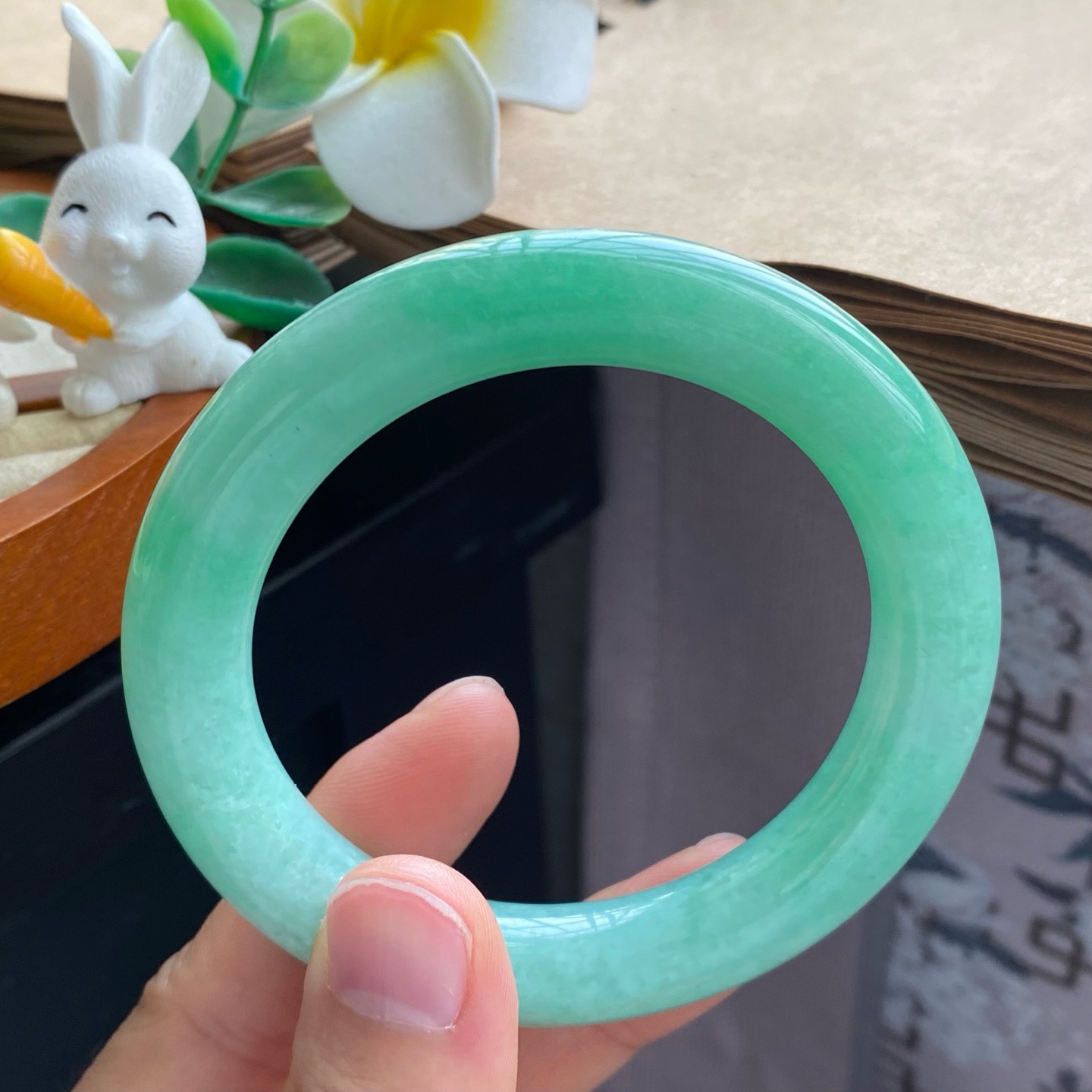 121盘》13400号55.8-11.1！满绿色镯！青翠果绿色很清新翡翠手镯