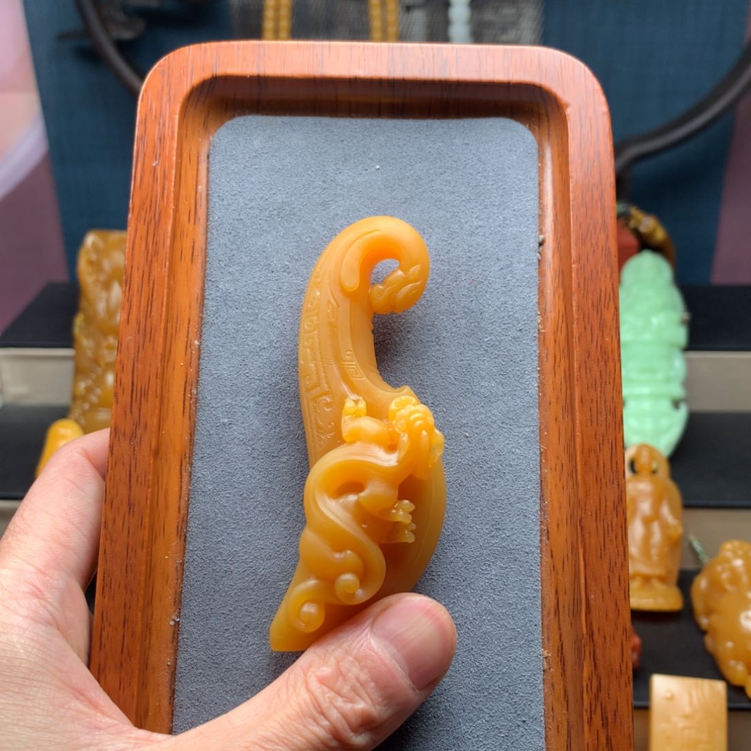 石英质玉配饰未镶嵌K**G