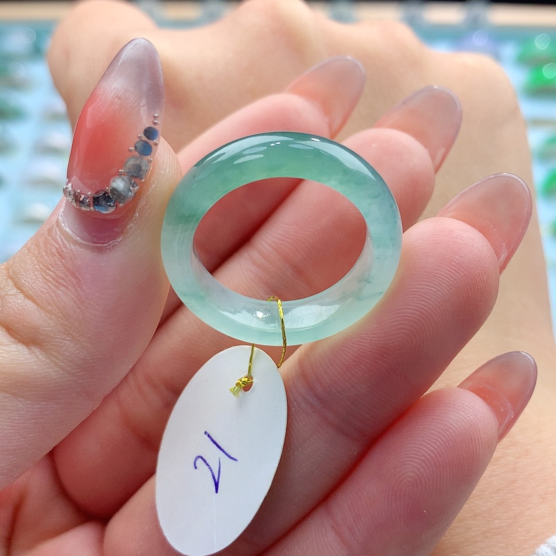 翡翠戒指未镶嵌8****821号