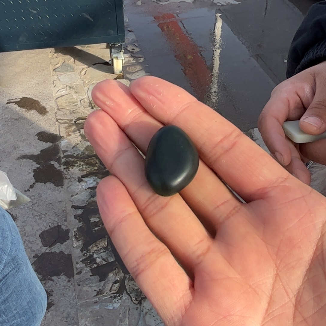 和田玉（糖玉）未镶嵌珠宝奇石