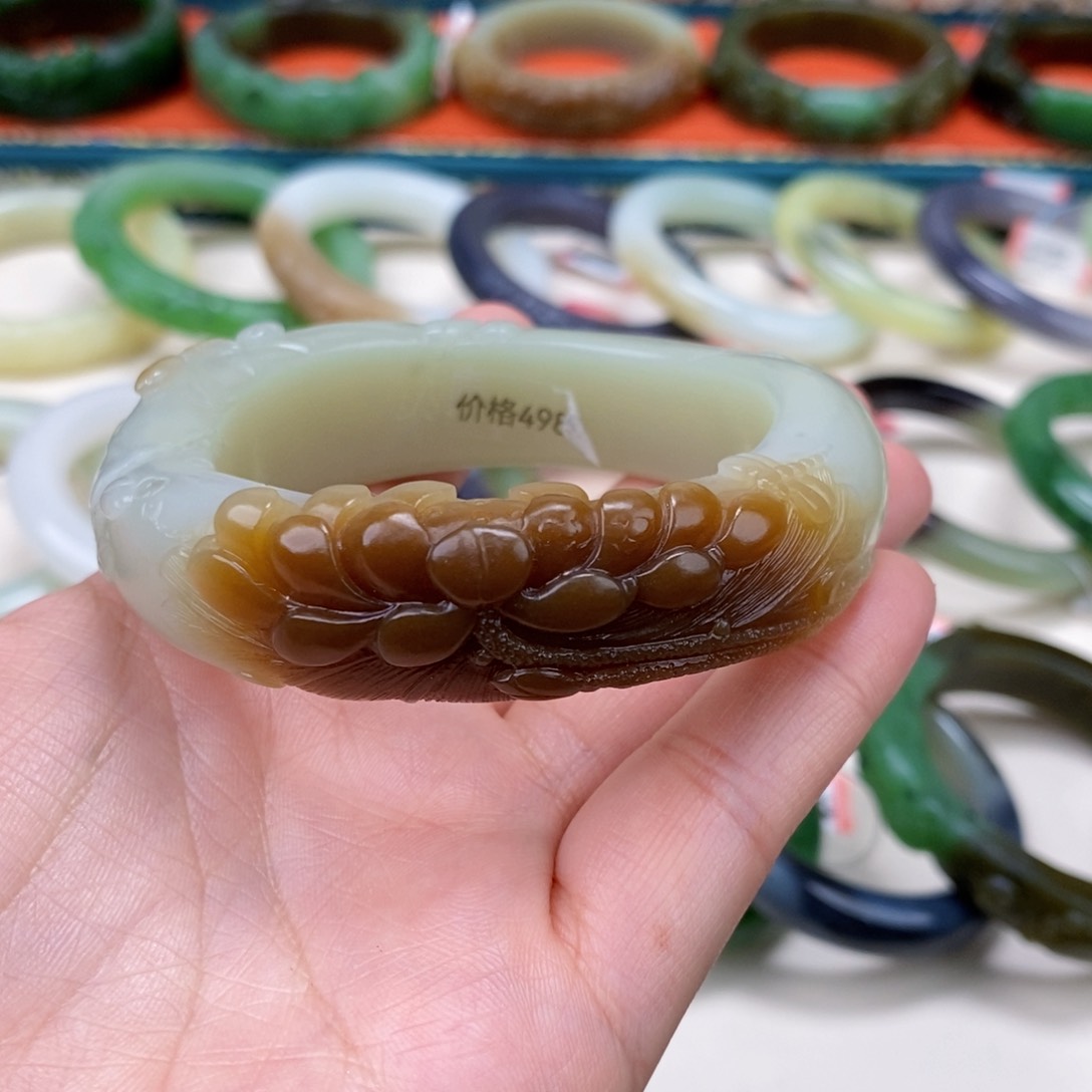 和田玉手镯54.8未镶嵌蹁*