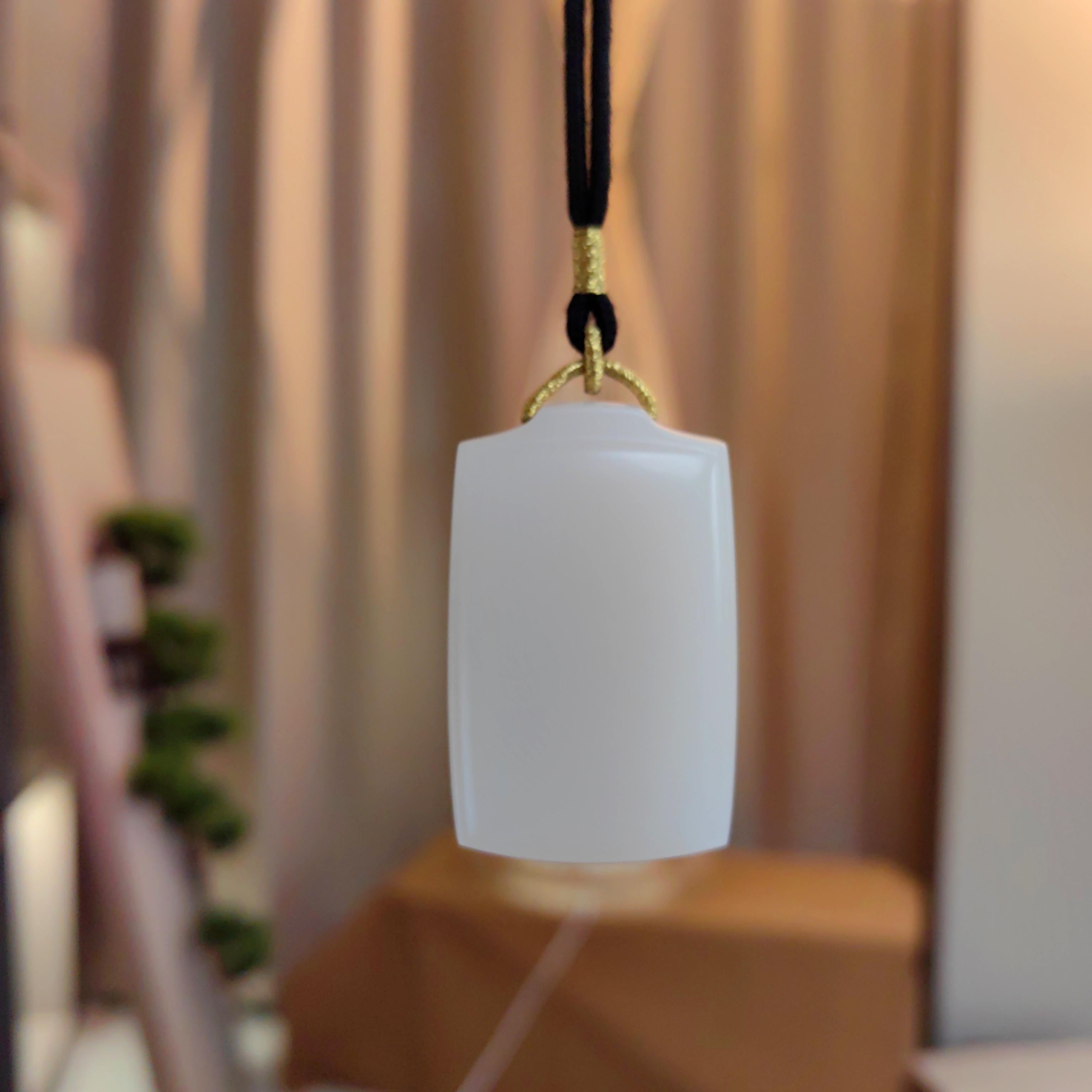 新疆白玉平安无事牌金挂件