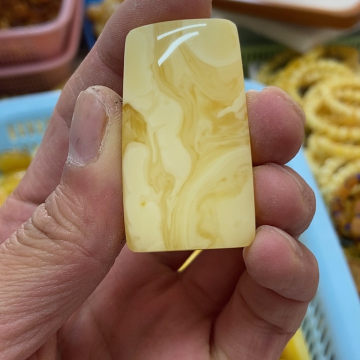 裸石蜜蜡未镶嵌吊坠