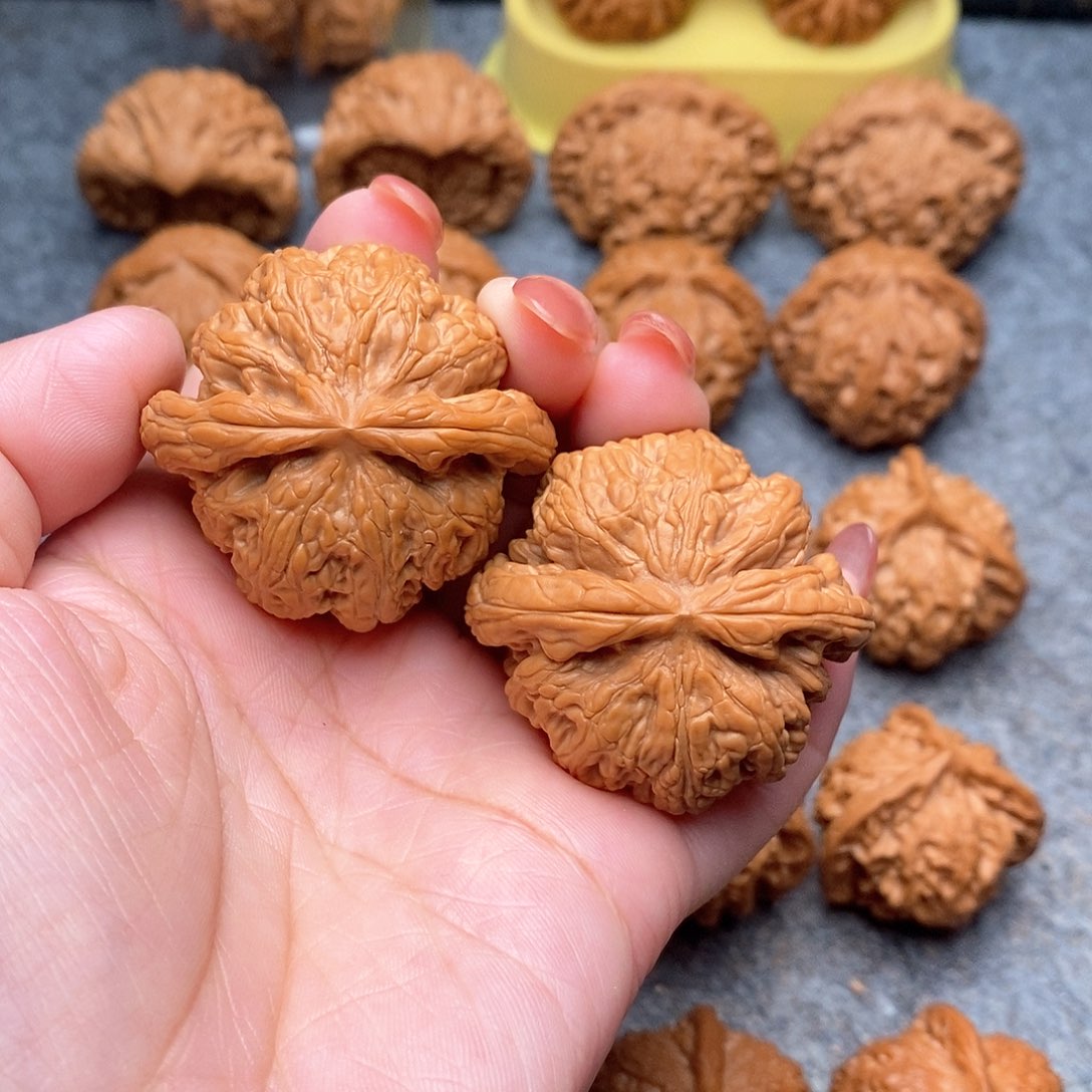 文玩核桃把件精品大粗筋44全品