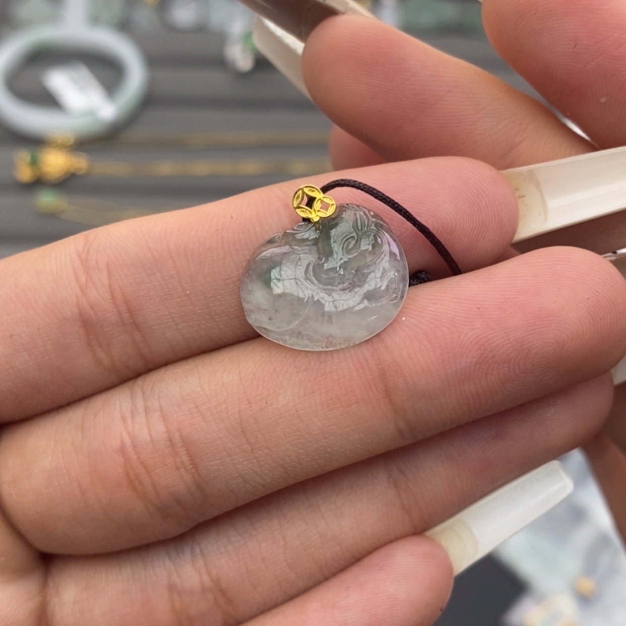 【闪购商品】颈饰18K金镶嵌翡翠