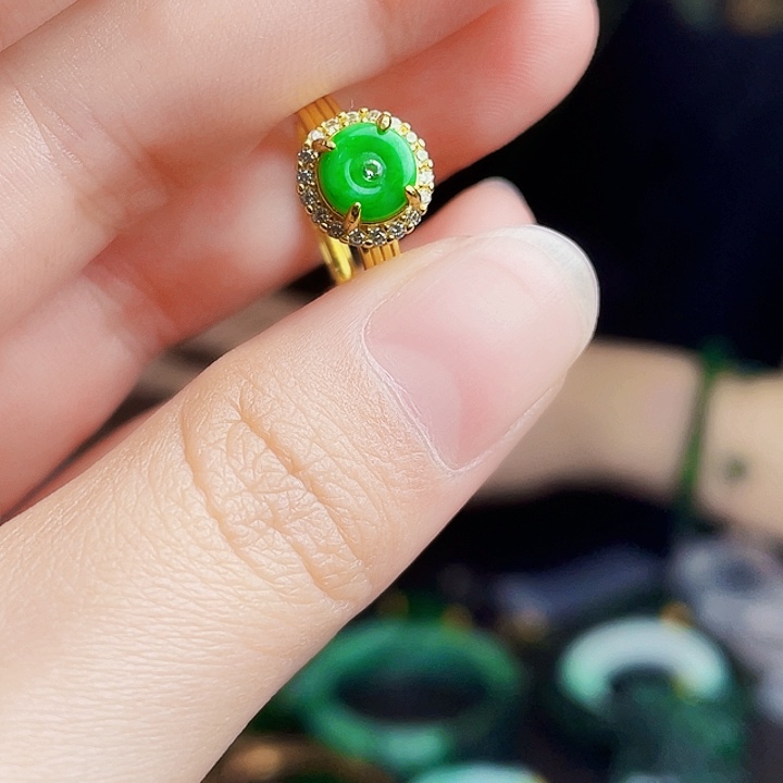 翡翠银S925镶嵌颈饰多样性