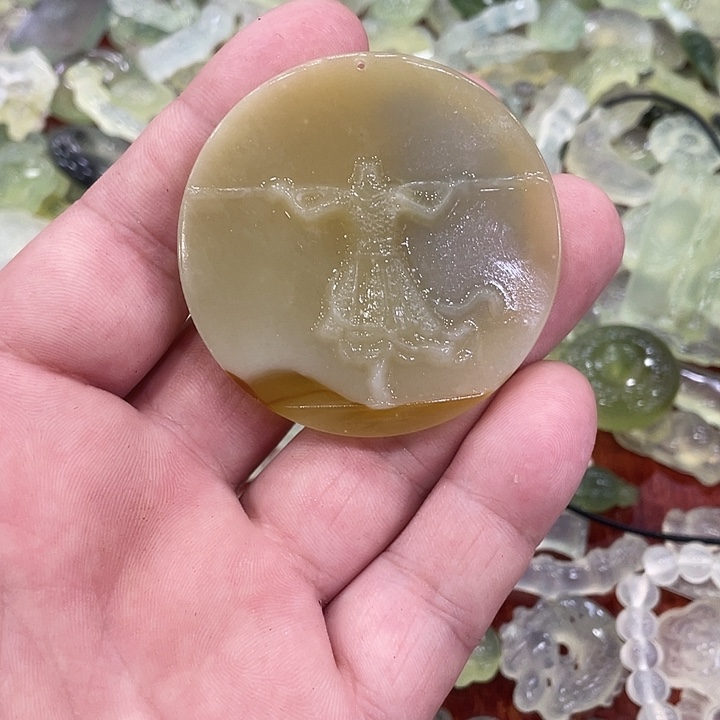 合金蛇纹石玉颈饰