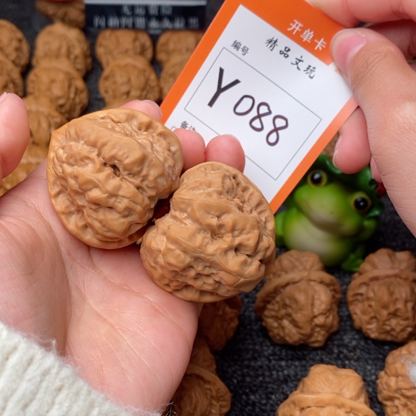 【闪购商品】把件桃核T****D40蛙蛙