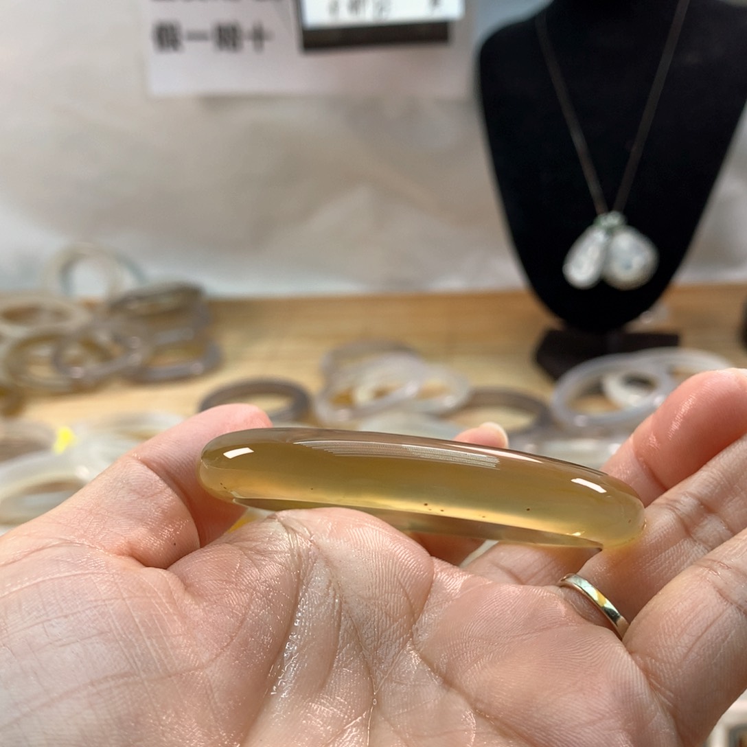 【闪购商品】手镯玛瑙/玉髓未镶嵌