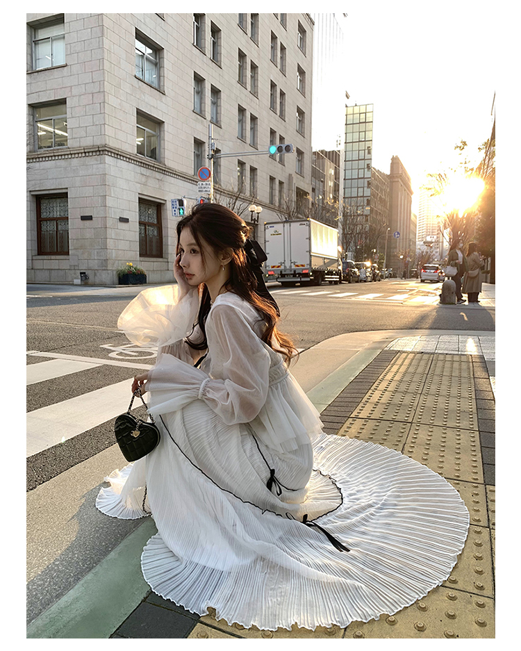 SourceWithU 4.18 纯白诗 仙女气质系带微透上衣吊带蕾丝提花半裙