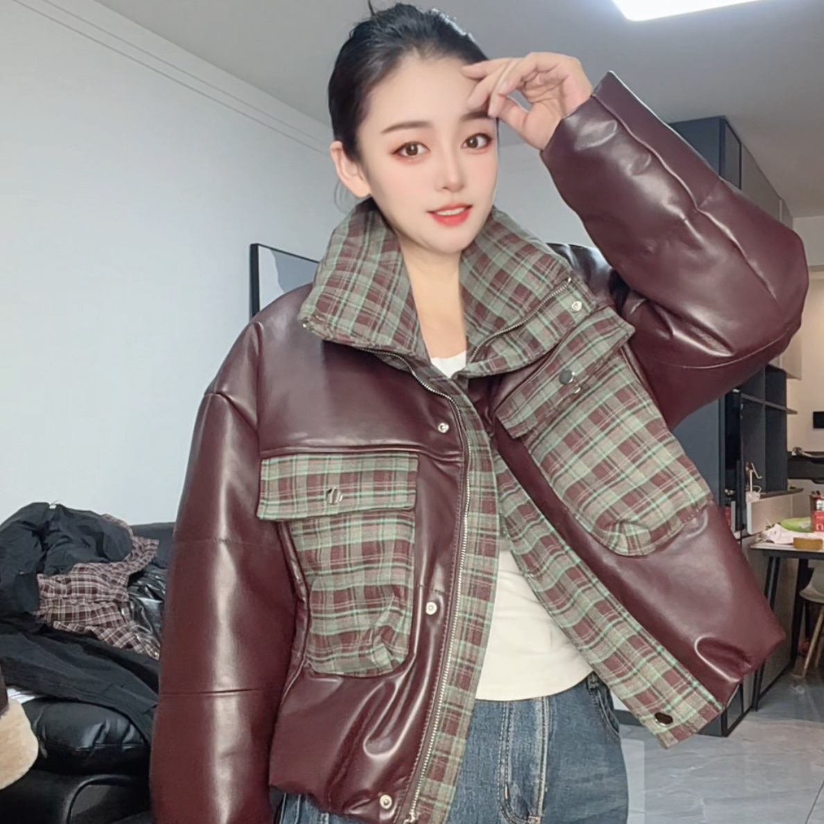 皮掌柜2025冬季新品绵羊皮羽绒职风立领复古厚款上衣拼色XX 89129