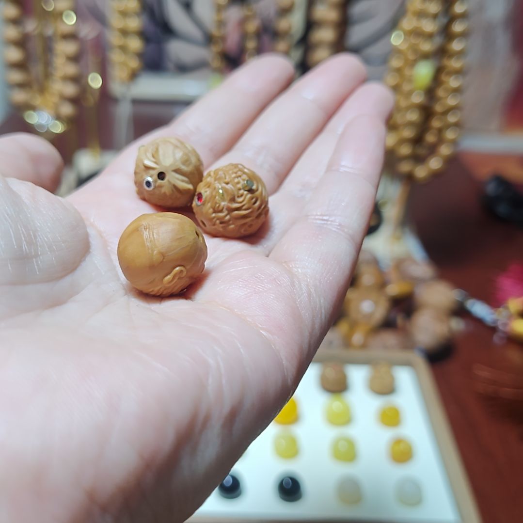 护***)猴头核桃吊坠三颗雕刻