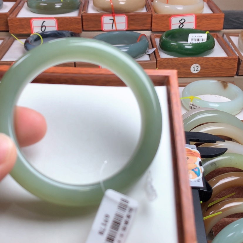 【闪购商品】和田玉手镯未镶嵌53.6