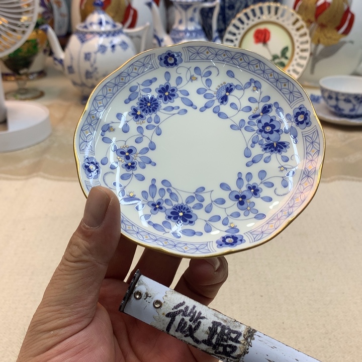 紫砂金瓷阁精品瓷器店