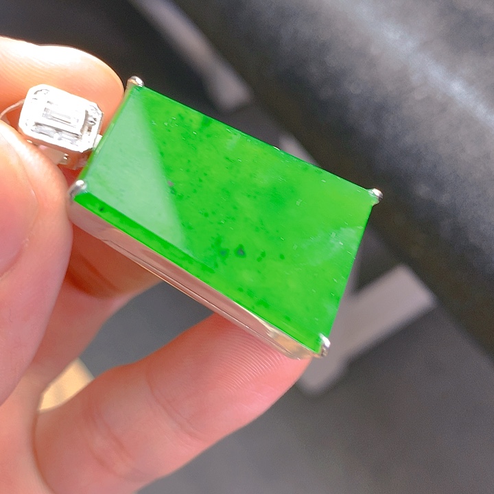 【闪购商品】翡翠颈饰未镶嵌翡翠