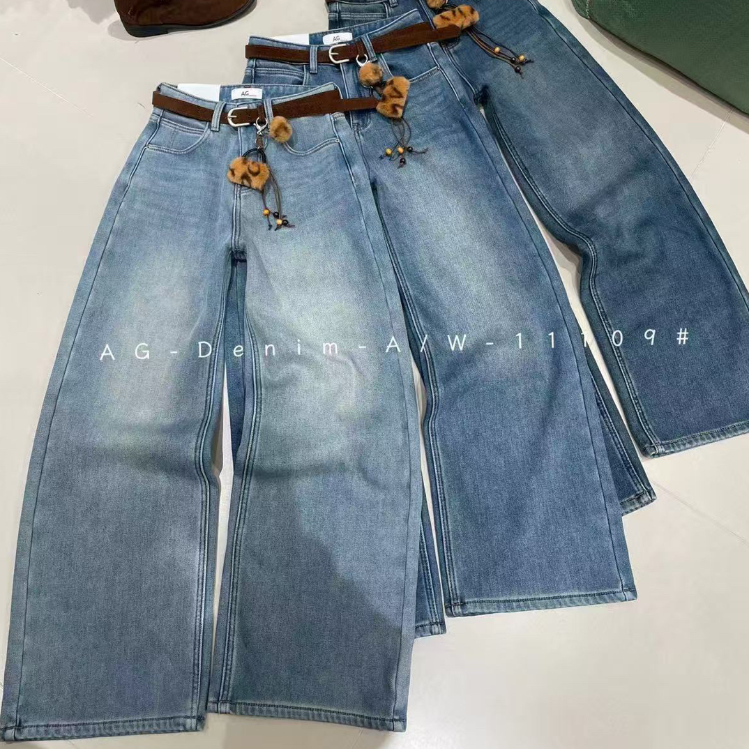 AG11109复合绒直筒裤冬季新款加绒水洗浅蓝直筒百搭牛仔裤