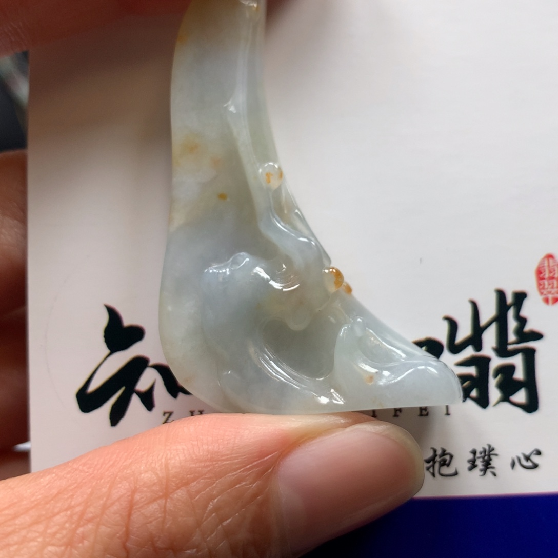 翡翠颈饰未镶嵌桂花膏随形悟道