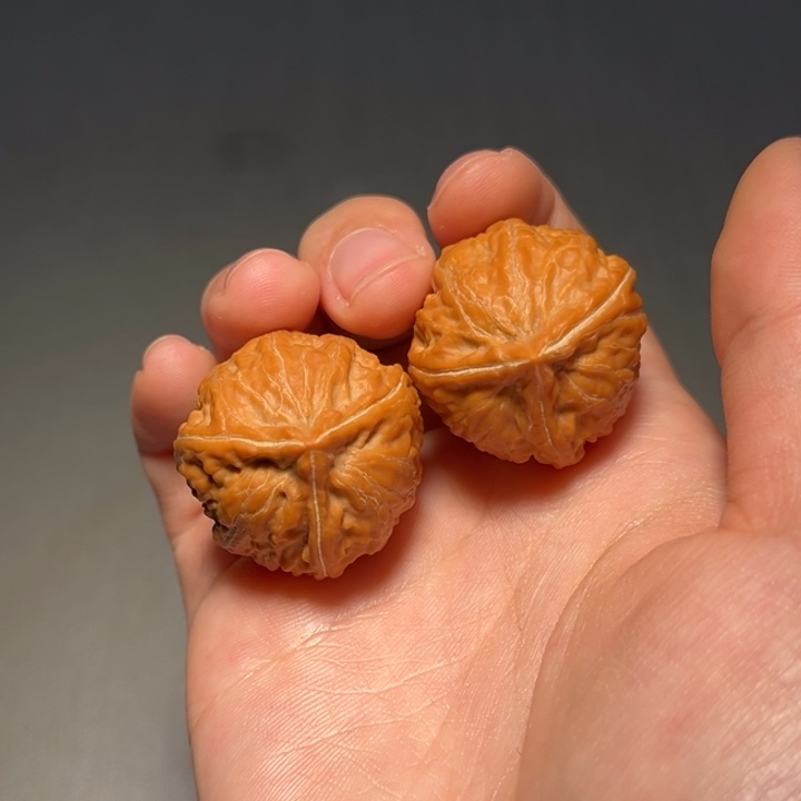 文玩核桃把件三棱976