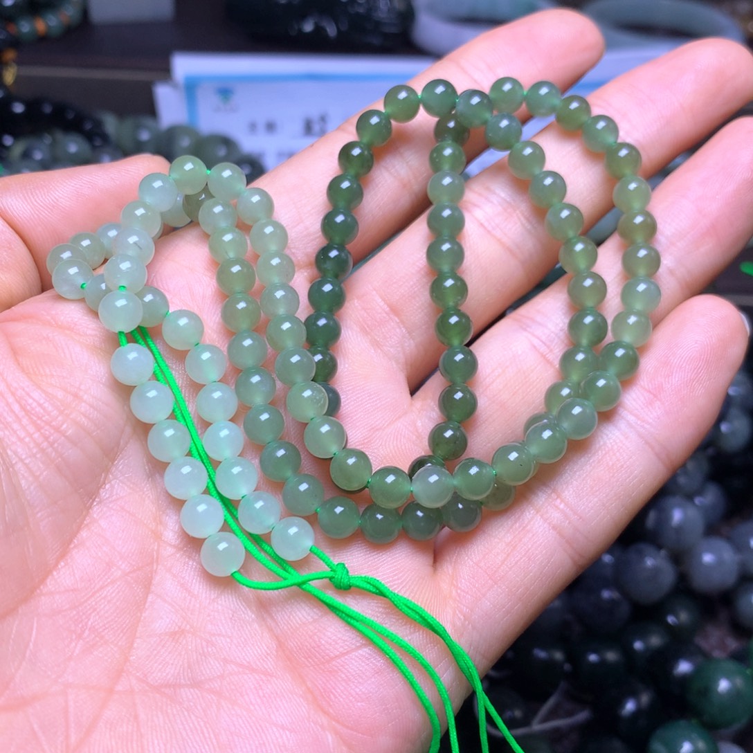 和田玉未镶嵌手串