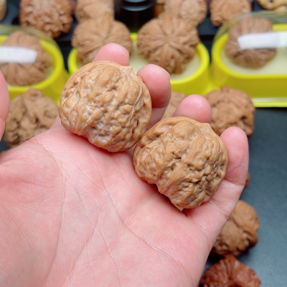 文玩核桃吊坠蛤蟆头36×39×33