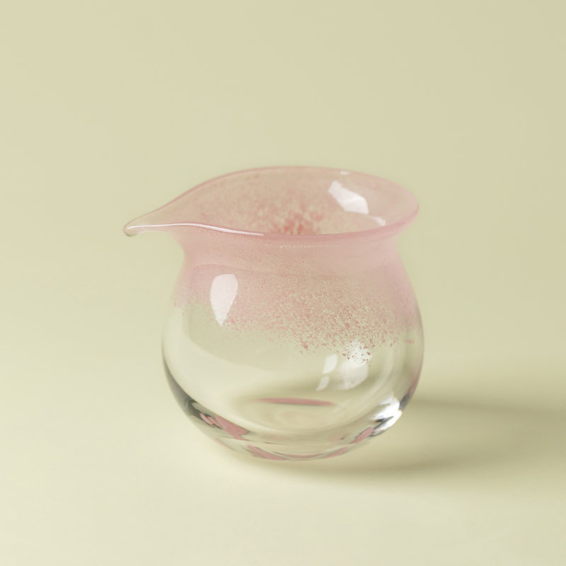 （阿萌茶事）雨晨玻璃公道杯-樱花粉