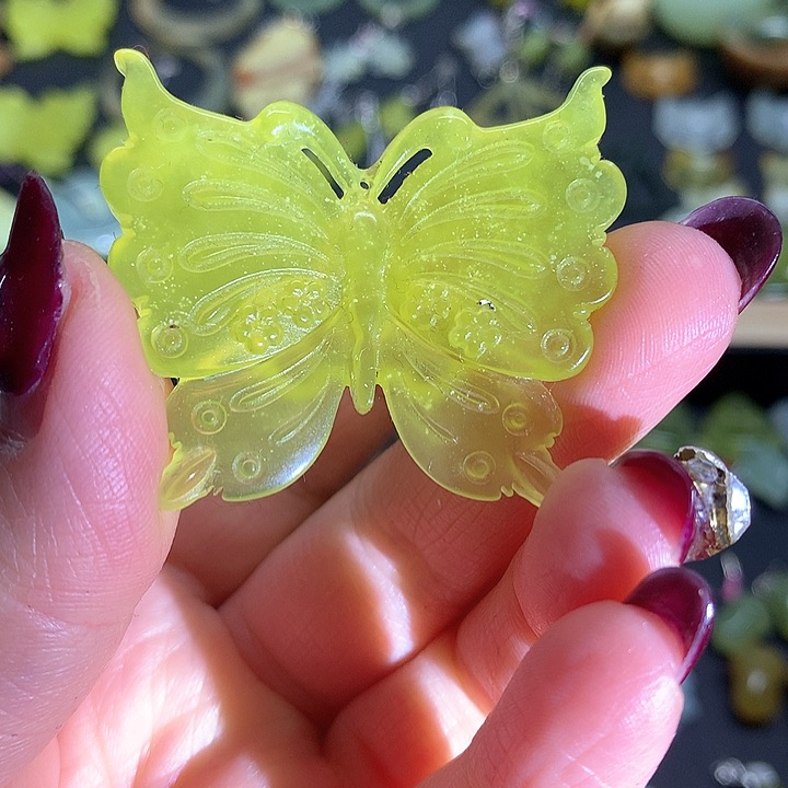 蛇纹石玉耳饰未镶嵌