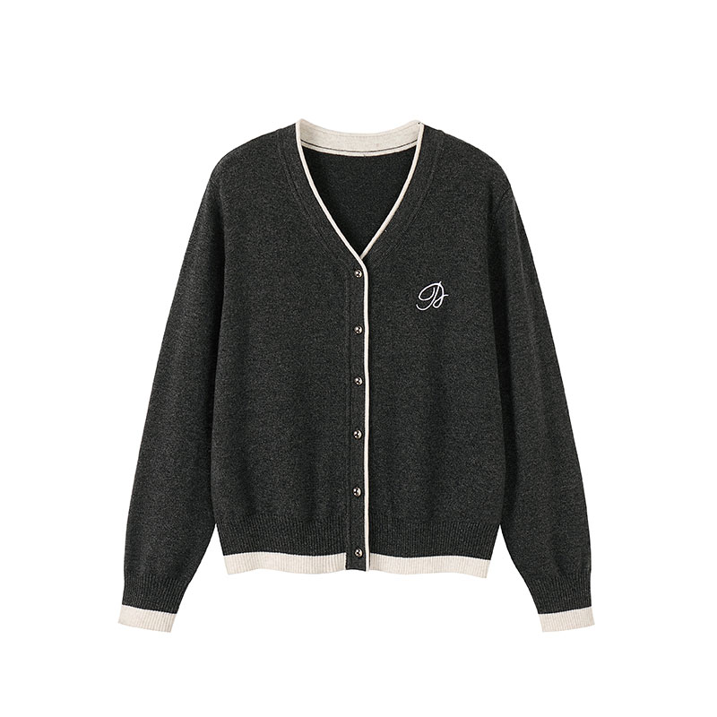 2025春装新款胖妹妹大码女装撞色V领毛衣时尚休闲针织衫上衣